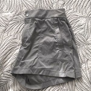 ATHLETA TREKKIE 4” Hike short